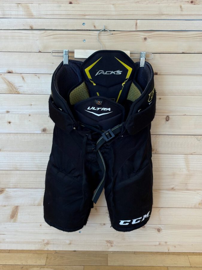 Byxa CCM Tacks Ultra D30 Jr M
