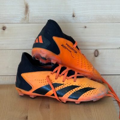 Fotbollskor Adidas Predator Stl 34