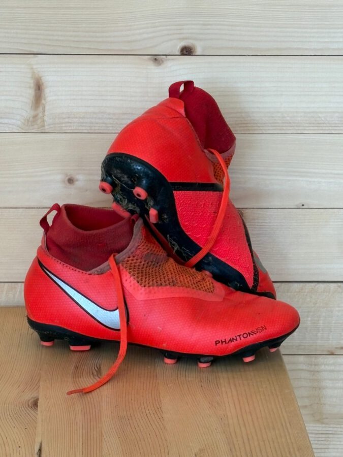 Fotbollskor Nike Phantom Stl 36