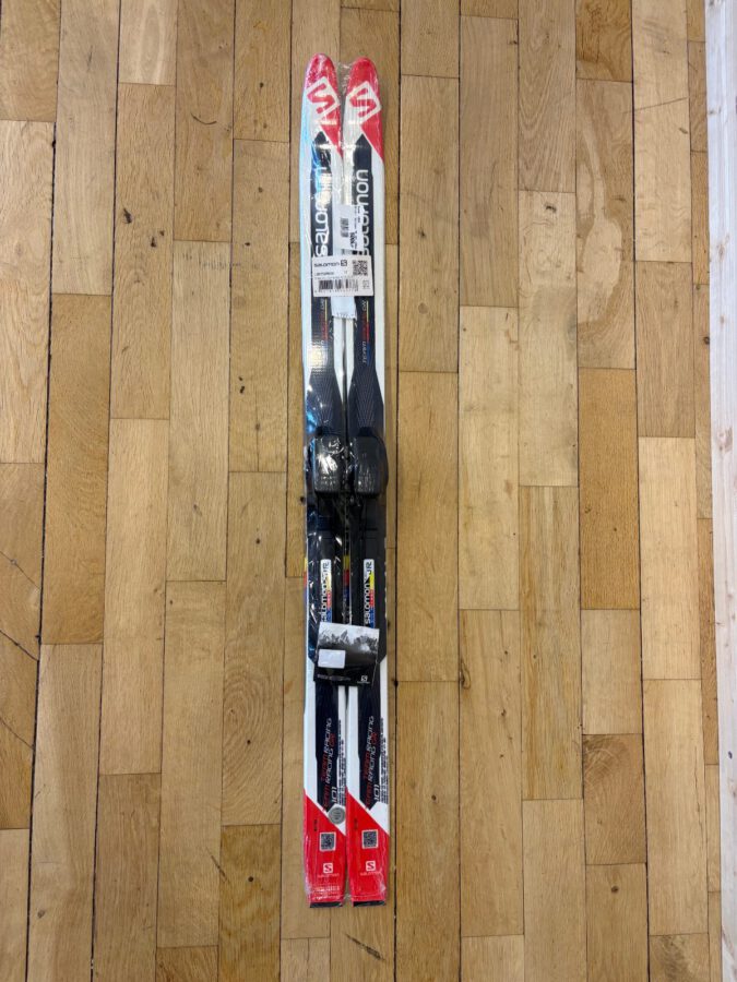 Längdskidor NYA! Salomon 100cm SNS