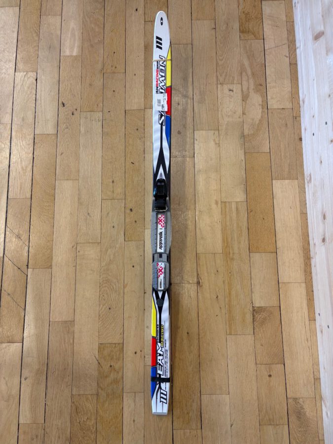 Längdskidor NYA! Salomon 110cm Rottefella