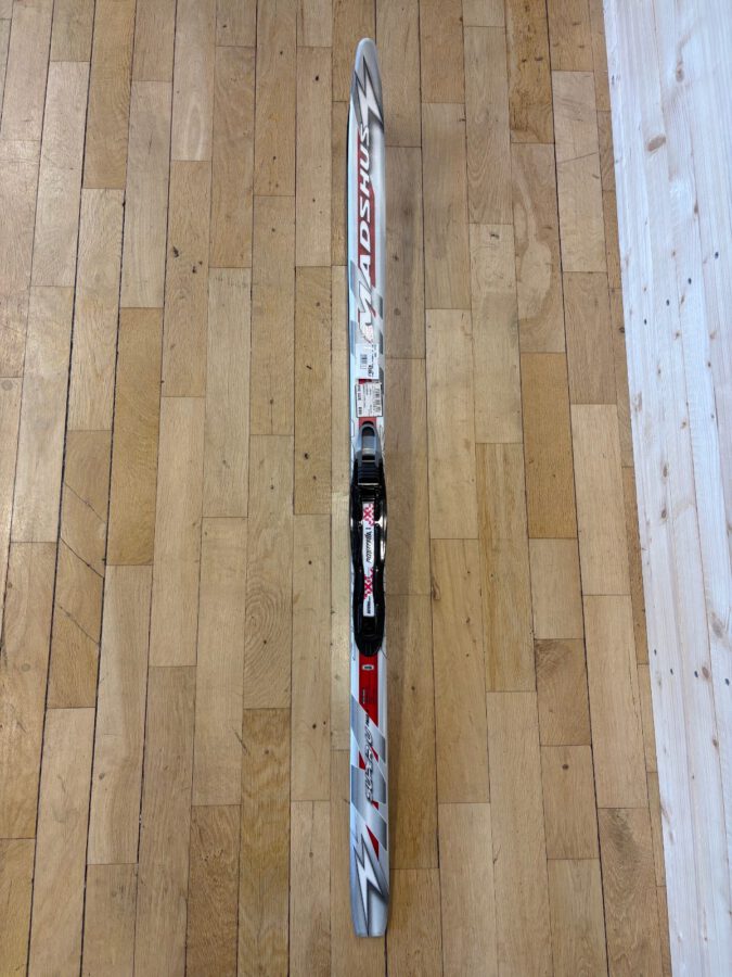 Längdskidor NYA! Madshus 128cm Rottefella