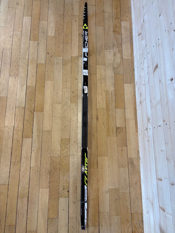 Längdskidor NYA! Fischer Classic 178cm med NIS platta