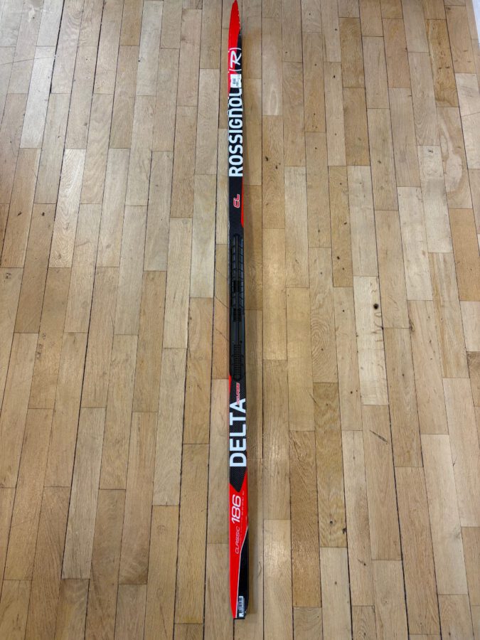 Längdskidor NYA! Rossignol Classic 184cm med NIS platta