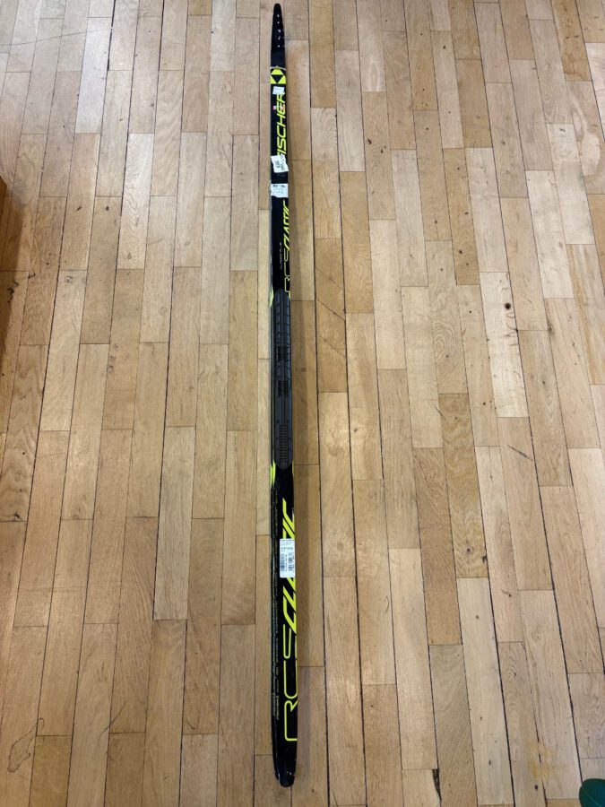 Längdskidor NYA! Fischer RCS plus 188cm med NIS platta