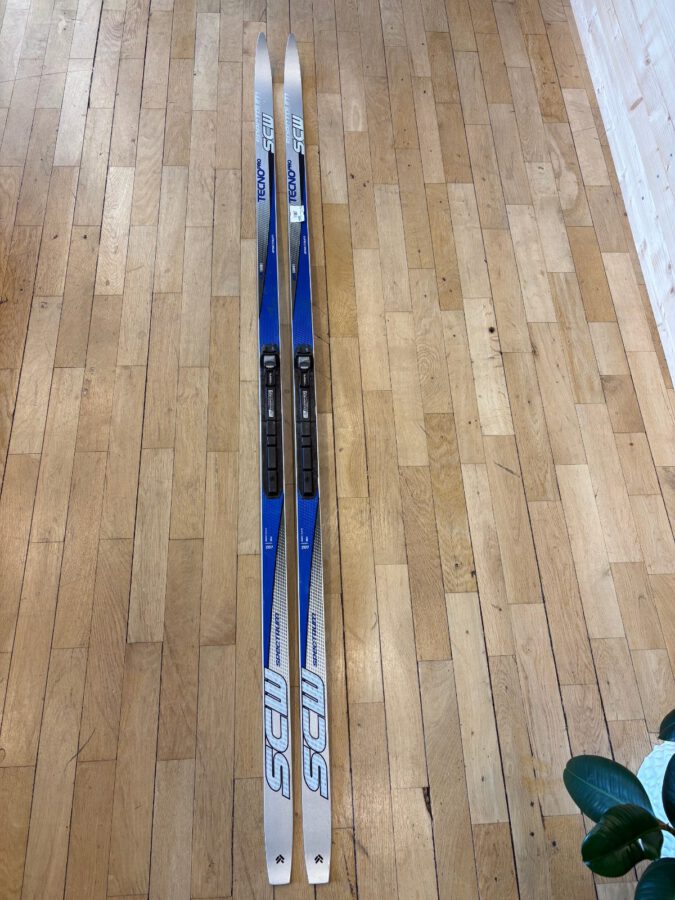 Längdskidor Tecnopro 207cm SNS